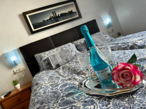 Torrevieja precioso apartamento calle Mar Baltico muy cerca de la Playa con piscina